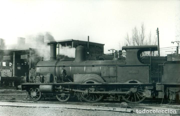 Alte Fotografie: RENFE ESTACION ALICANTE T&Eacute;RMINO. HACIA 1960. TAMA&Ntilde;O TARJETA POSTAL.