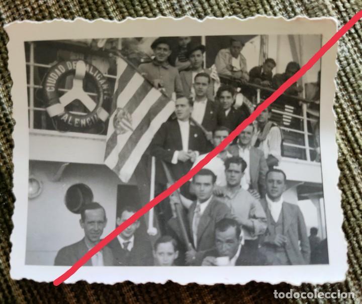 Fotografia antiga: Antigua fotograf&iacute;a. Buque. Barco de trasmediterr&aacute;nea. ciudad de Alicante. Foto a&ntilde;os 40/50..