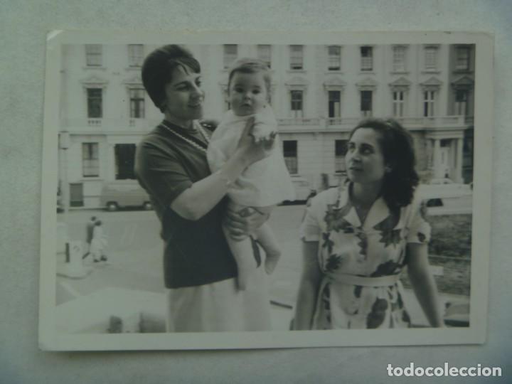 Photographie ancienne: FOTO DE NI&Ntilde;A PEQUE&Ntilde;A CON SU MADRE