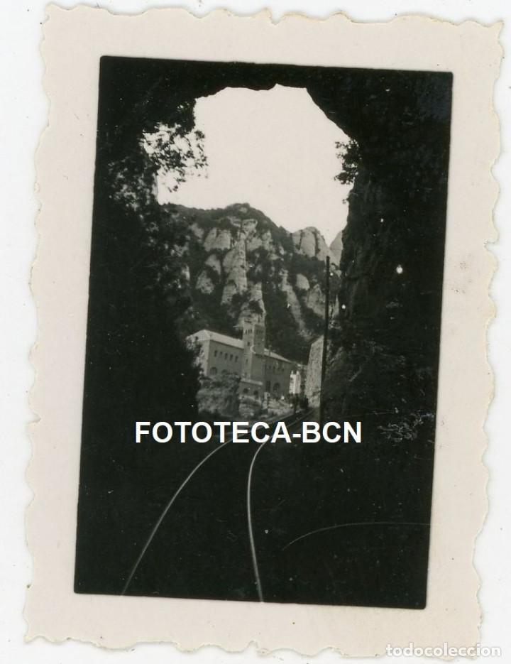 Photographie ancienne: FOTO ORIGINAL MONASTERIO DE MONTSERRAT TUNEL VIAS DEL TREN CREMALLERA A&Ntilde;OS 40