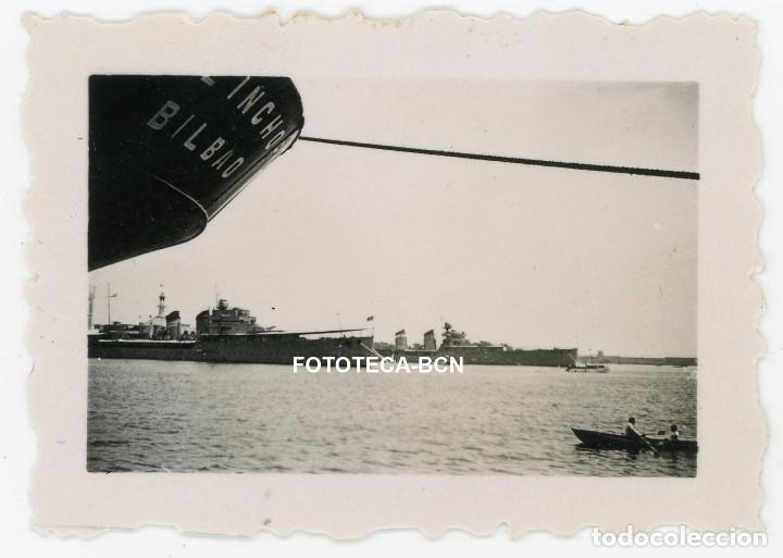 Photographie ancienne: FOTO ORIGINAL PUERTO DE BARCELONA MARINA ESPA&Ntilde;OLA ACORAZADO BARCO DE GUERRA VISTA LATERAL A&Ntilde;OS 40