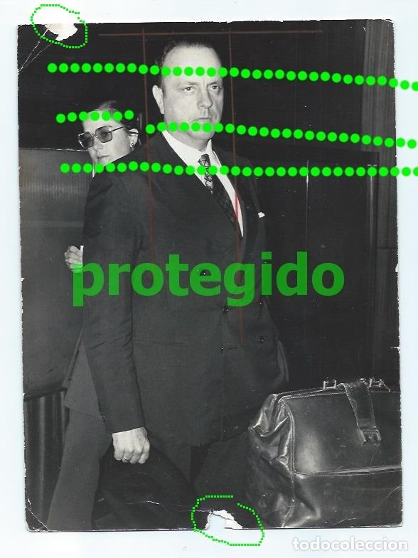 Alte Fotografie: D.MANUEL FRAGA IRIBARNE Y D&Ntilde;A.MAR&Iacute;A DEL CARMEN EST&Eacute;VEZ EGUIAGARAY. 28/9/1973. REGRESO DE NUEVA YORK.