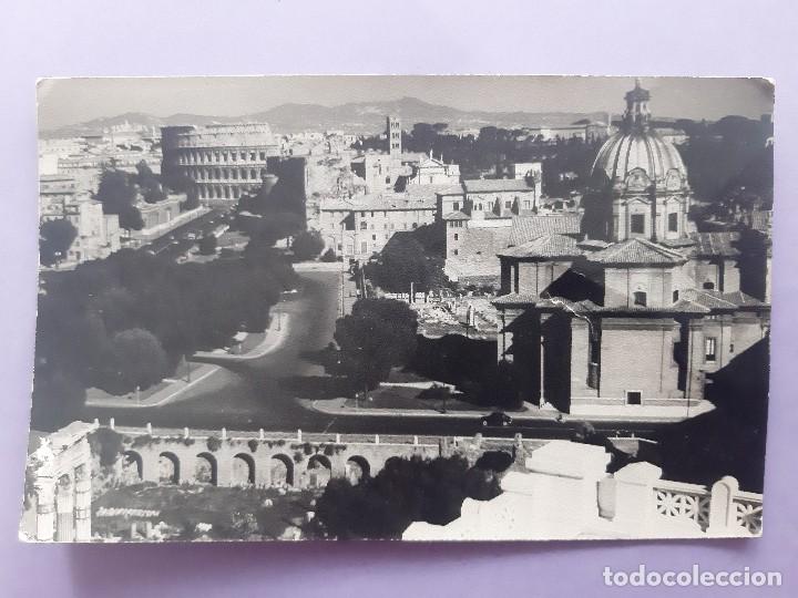 Fotografia antiga: ANTIGUA FOTOGRAFIA ORIGINAL VISTA PARCIAL FORO ROMANO AL FONDO COLISEO