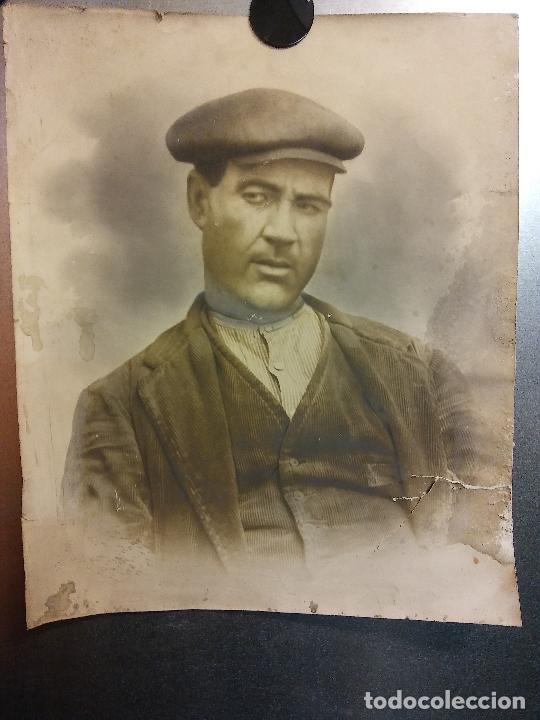 Fotograf&iacute;a antigua: HOMBRE. FOTOGRAF&Iacute;A ANTIGUA. MEDIDAS 57*47 CM.
