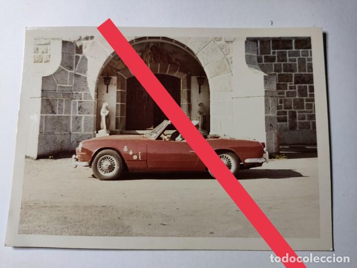 Antique Photography: Antigua fotograf&iacute;a. Coche deportivo Triumph. Parador de Pajares. Foto a&ntilde;os 60. Autom&oacute;vil.