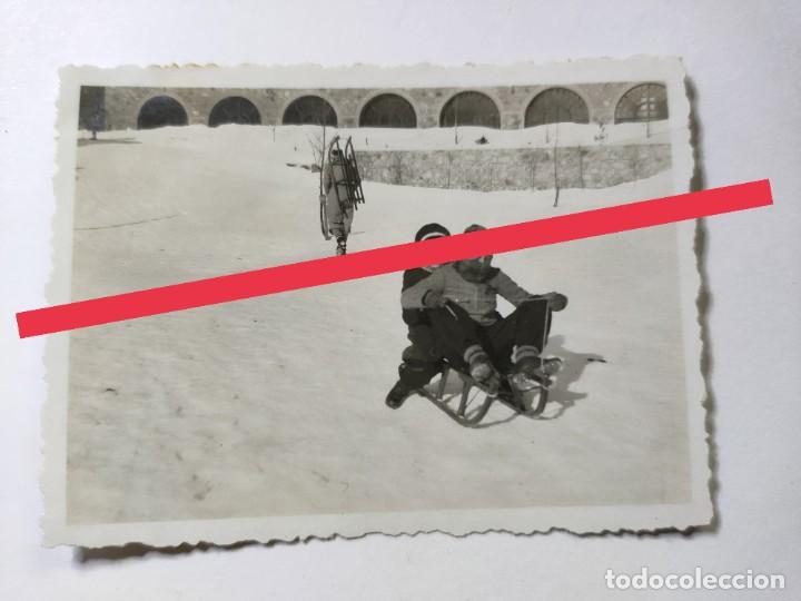 Fotografia antica: Antigua fotograf&iacute;a. ni&ntilde;os con trineo.