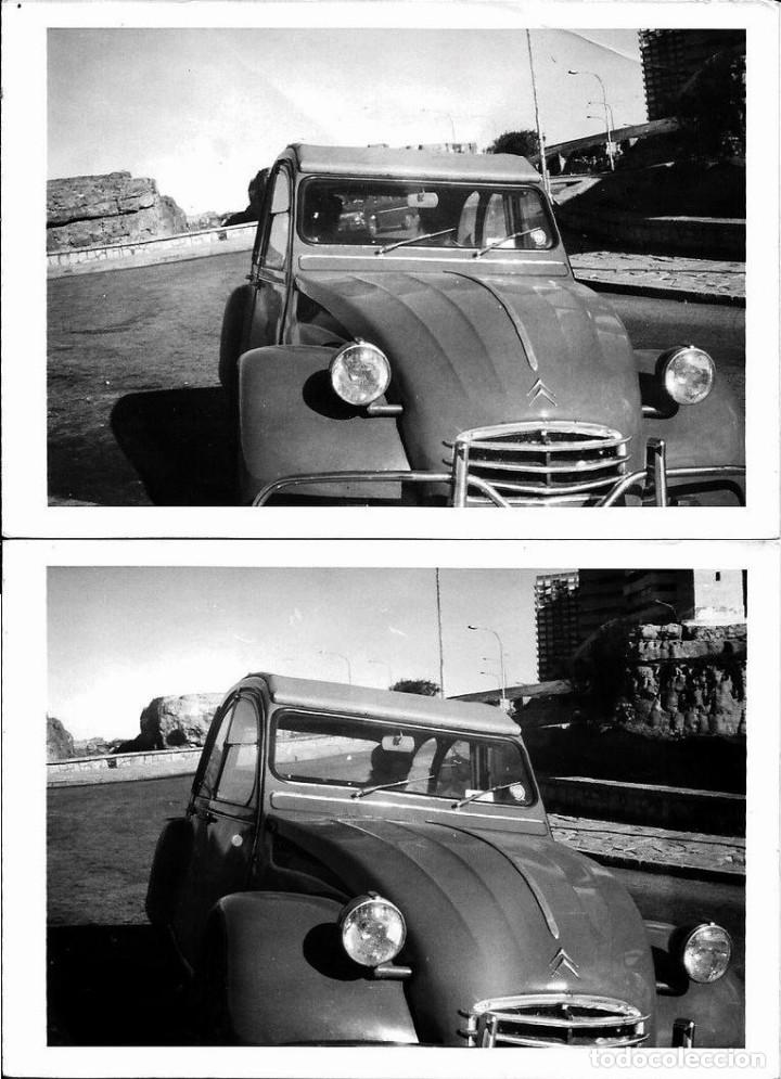 Fotograf&iacute;a antigua: X68 - COCHES / CITROEN 2 CV 1966 ? - Lote de 2 Fotos 11x7cm 1960'