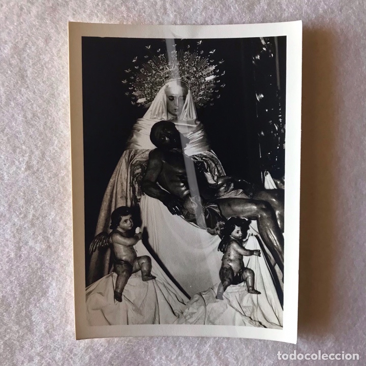Antique Photography: SEMANA SANTA SEVILLA - FOTOGRAF&Iacute;A PIEDAD DE LA HERMANDAD DE LA MORTAJA