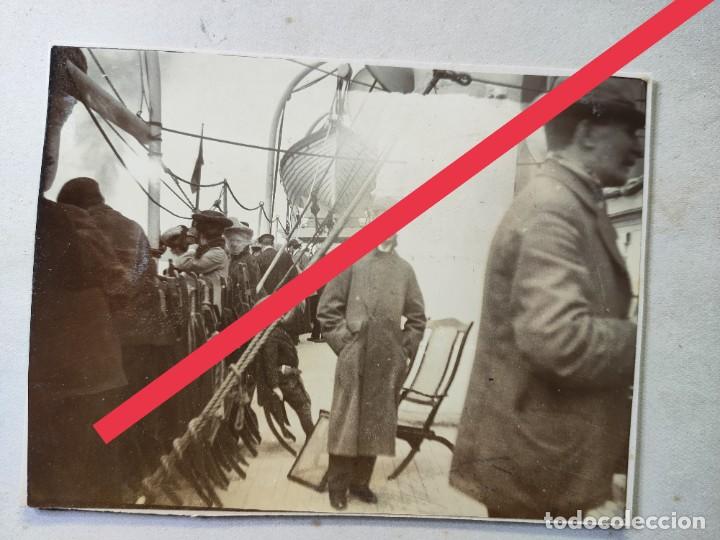 Fotografia antiga: Antigua fotograf&iacute;a. Desde el interior de un barco o buque a vapor. Principios siglo XX..