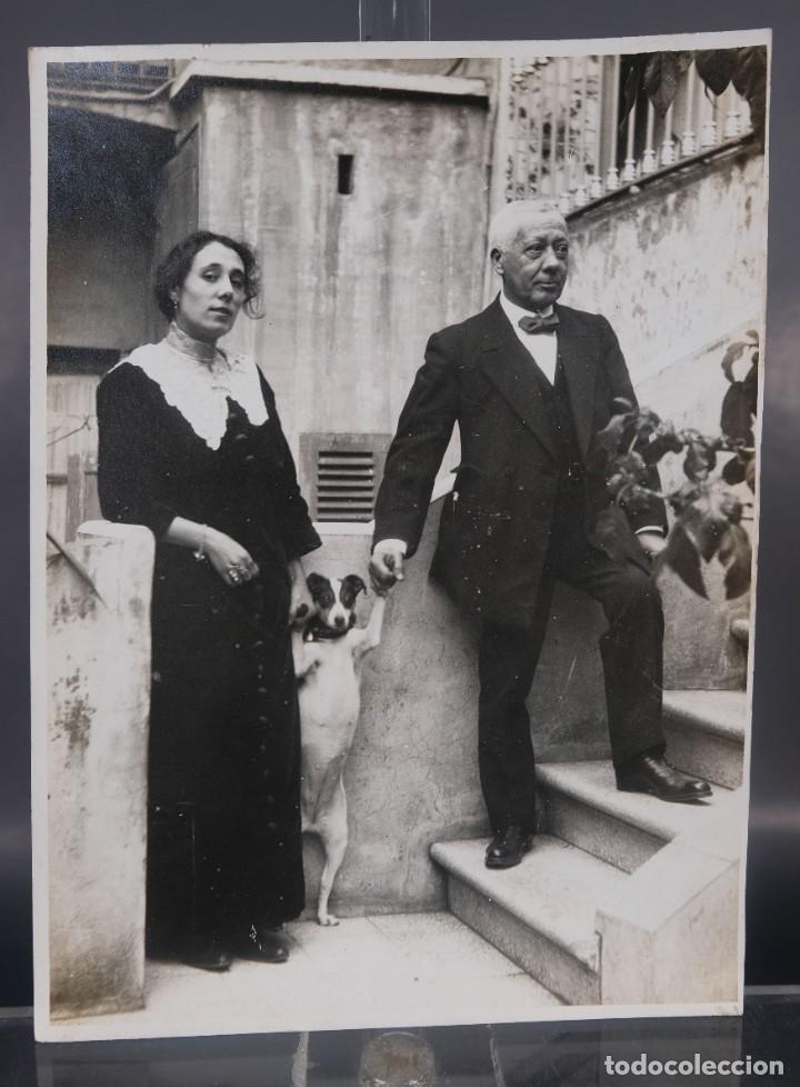 Photographie ancienne: Fotografia Retrato pareja con perro a&ntilde;os 30-40