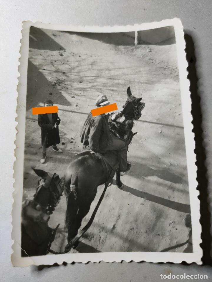 Fotografia antica: Antigua fotograf&iacute;a. Ni&ntilde;o con el borrico. Fot&oacute;grafo cabanas. sant Cugat del Vall&eacute;s. Foto a&ntilde;os 50. .