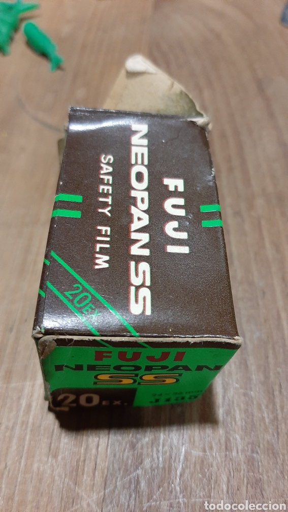 Alte Fotografie: CAJA DE CARRETE VINTAGE FUJI SS J 135 24X36