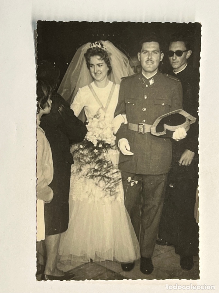 Fotografia antiga: ALGECIRAS. Fotograf&iacute;a la Boda del Guardia Civil&hellip;. (a.1961) foto Salcedo (a.1961)