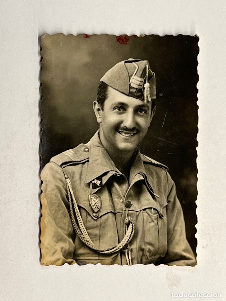 Fotograf&iacute;a antigua: MILITAR FOTOGRAF&Iacute;A. Sargento de la Legi&oacute;n. Infanter&iacute;a (a.1949) Medidas: 5 x 7,5 cm.,
