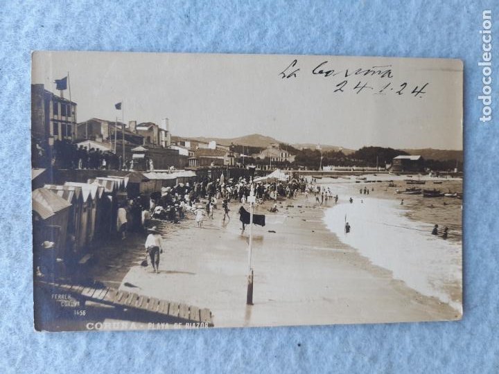 Fotografía antigua: Fotografía antigua de La Coruña. Playa de Riazor. Foto Ferrer. Franqueada el 24 de Enero de 1924. - Foto 1 - 299290583