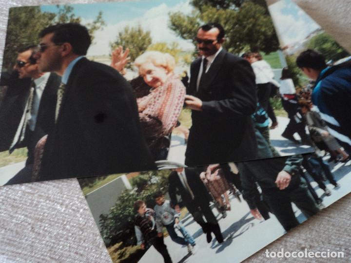 Fotograf&iacute;a antigua: dos fotografias de la infanta pilar de borbon en una romeria en provincia de cuenca, 18 x 13 cm