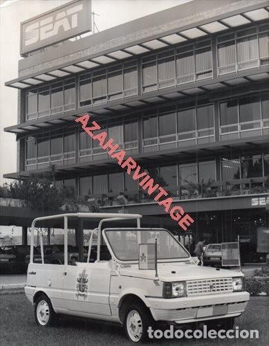 Fotograf&iacute;a antigua: 1982, ANTIGUA FOTOGRAFIA DEL PAPAMOVIL , SEAT, 18X23 CMS