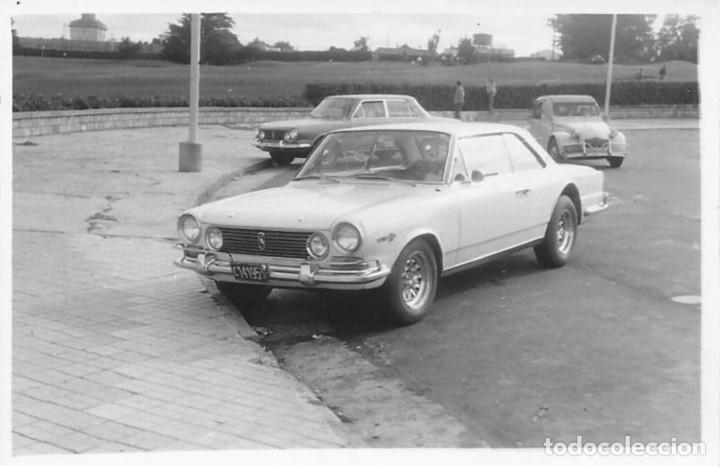 Fotograf&iacute;a antigua: X1003 - Coche TORINO de la IKA Renault Argentina y Citroen 2 CV - Foto 8x6cm 1970'