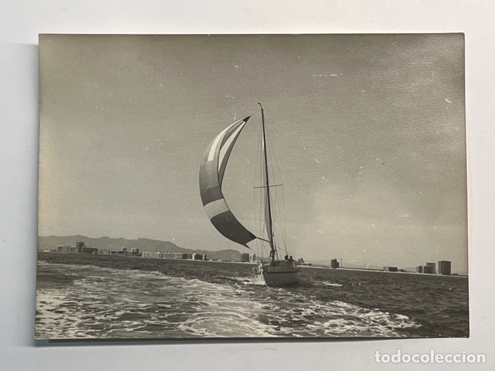 Antique Photography: FOTOGRAF&Iacute;A de un Velero por aguas del Mediterr&aacute;neo. (h.1980?)