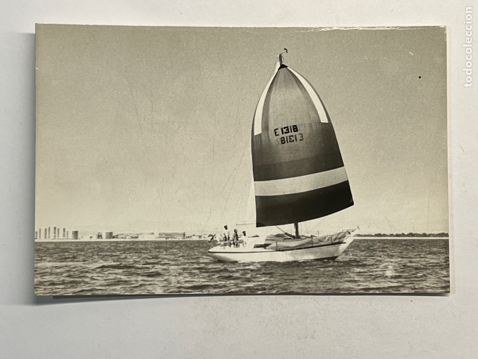 Photographie ancienne: FOTOGRAF&Iacute;A de un Velero por aguas del Mediterr&aacute;neo. (h.1980?