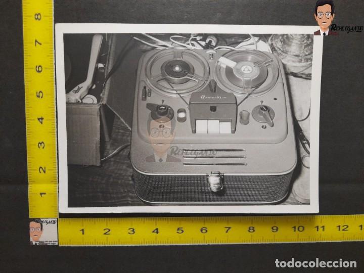 Antique Photography: MAGNET&Oacute;FONO / FOTO ANTIGUA EN BLANCO Y NEGRO - A&Ntilde;OS 50/60 - ESPA&Ntilde;A