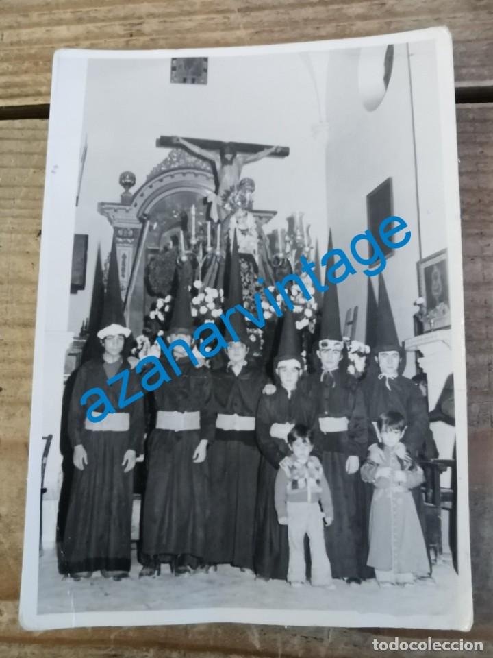 Fotograf&iacute;a antigua: SEMANA SANTA SAN JUAN DE AZNALFARACHE, NAZARENOS HERMANDAD VIRGEN DOLORES, 85X115MM