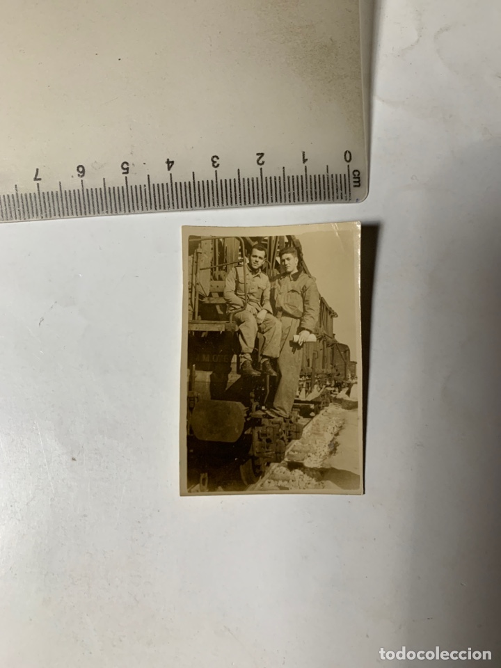 Fotograf&iacute;a antigua: FOTO. SOLDADOS EN EL TRASLADO EN FERROCARRIL. FOT&Oacute;GRAFO?.