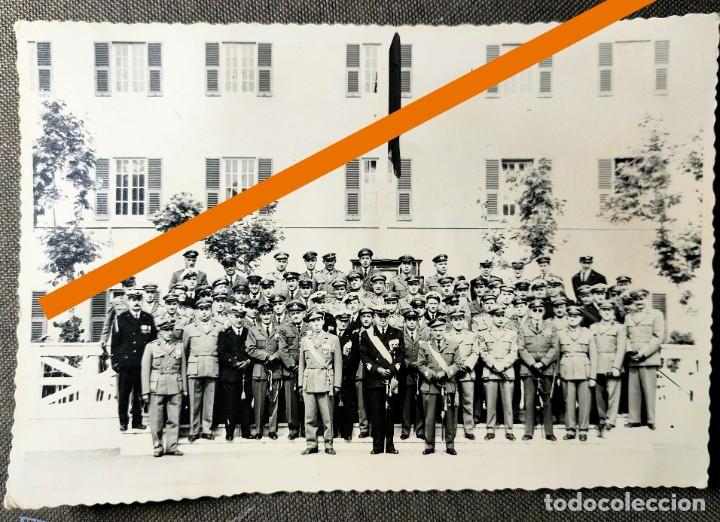 Antique Photography: Antigua fotograf&iacute;a. Militares. Militar italiano. Foto a&ntilde;os 50. Italia..