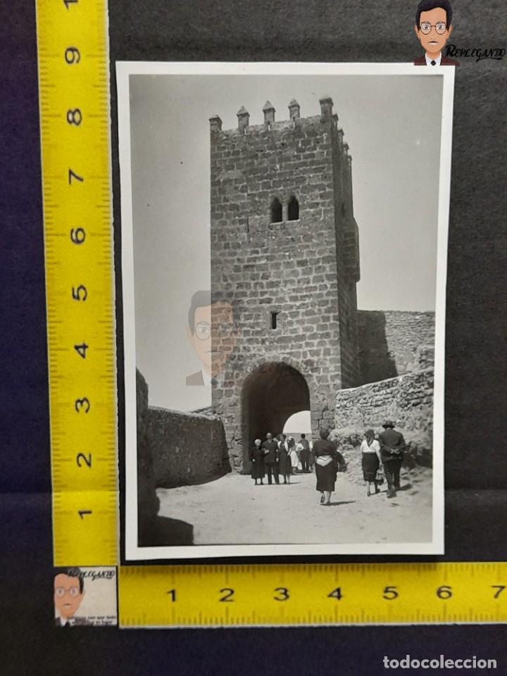 Alte Fotografie: TORRE DEL HOMENAJE / MONASTERIO DE PIEDRA DE ZARAGOZA / FOTO ANTIGUA EN BLANCO Y NEGRO - A&Ntilde;O 1953