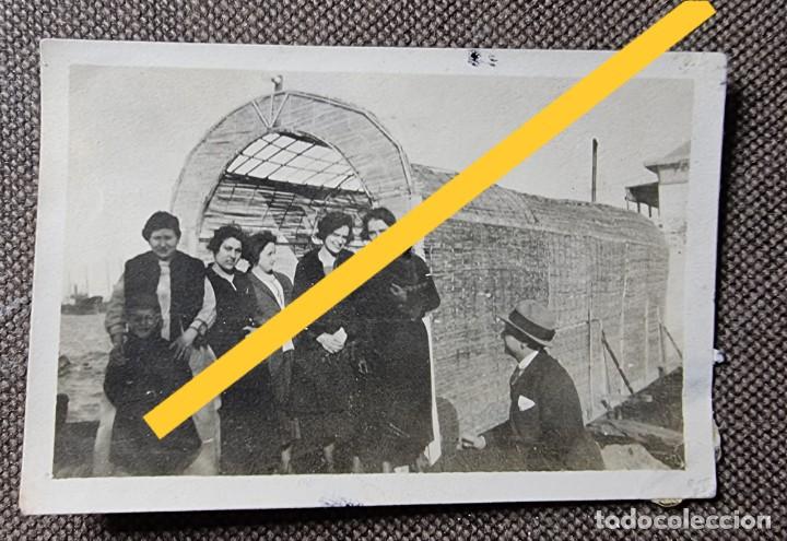 Fotografia antica: Antigua fotograf&iacute;a. En el puerto de Valencia. A&ntilde;os 20/30.