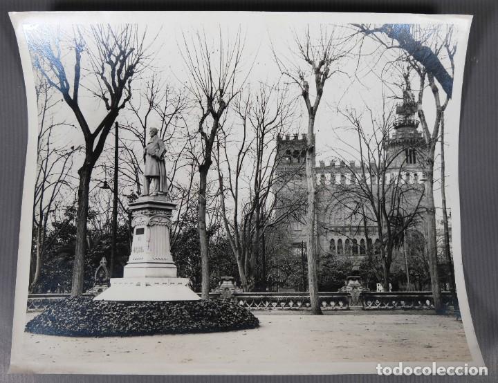 Alte Fotografie: Fotograf&iacute;a columnas de claustro a&ntilde;os 20-30