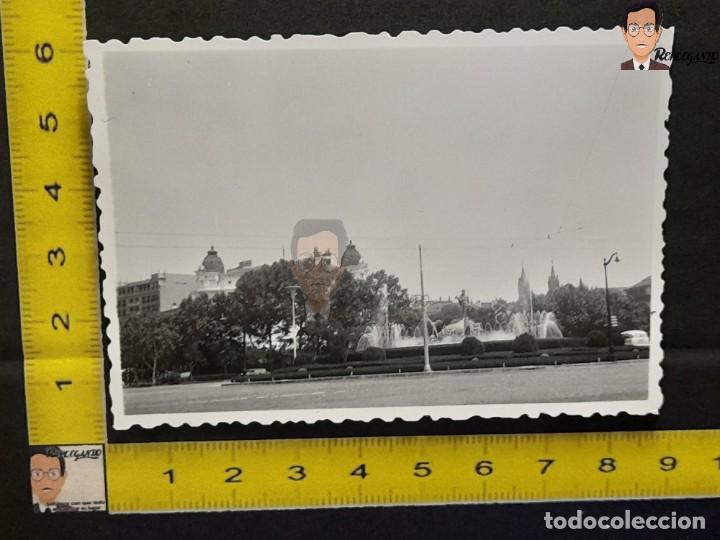 Antique Photography: FUENTE DE NEPTUNO DE MADRID / FOTO ANTIGUA EN BLANCO Y NEGRO / A&Ntilde;O 1953 / ESTATUA CAPITAL ESPA&Ntilde;A