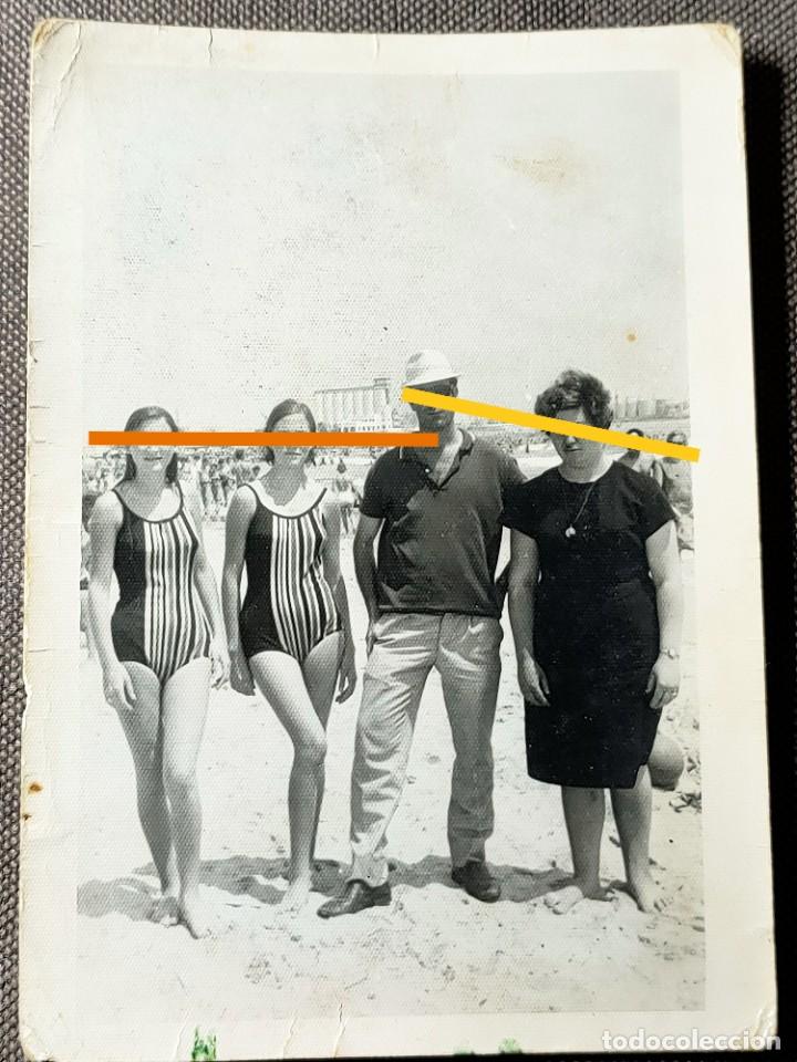 Antique Photography: Antigua fotograf&iacute;a. Chicas en ba&ntilde;ador. A&ntilde;os 50/60..