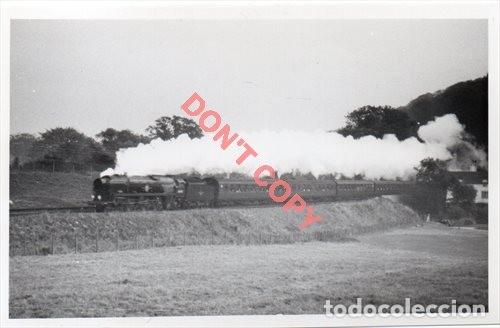 Fotograf&iacute;a antigua: ANTIGUA FOTOGRAFIA, LOCOMOTORA FERROCARRIL BRITANICO,140x90mm