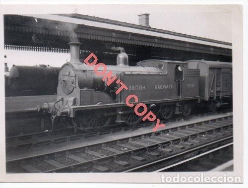 Fotograf&iacute;a antigua: ANTIGUA FOTOGRAFIA, LOCOMOTORA FERROCARRIL BRITANICO,90x65mm