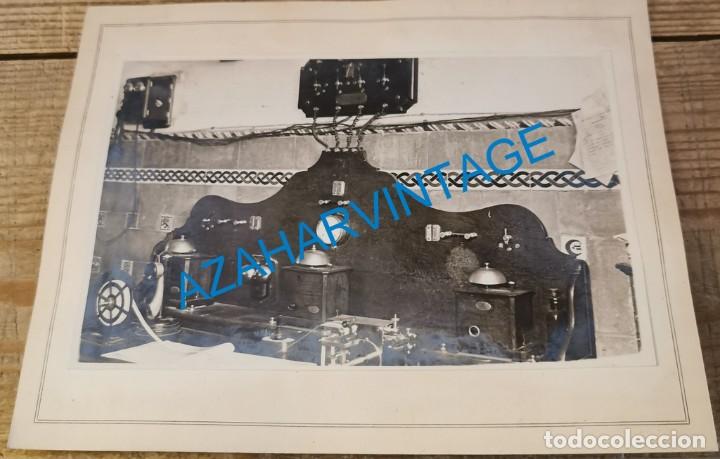 Fotograf&iacute;a antigua: ANTIGUA FOTOGRAFIA,DETALLE CENTRALITA TELEFONO ESTACION FERROCARRIL, SIN CARTON 18X11 CMS