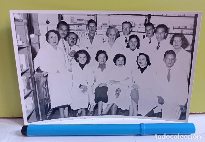 Fotograf&iacute;a antigua: FOGRAFIA ANTIGUA - FARMACIA ESTUDIANTES 26 AGOSTO 1954