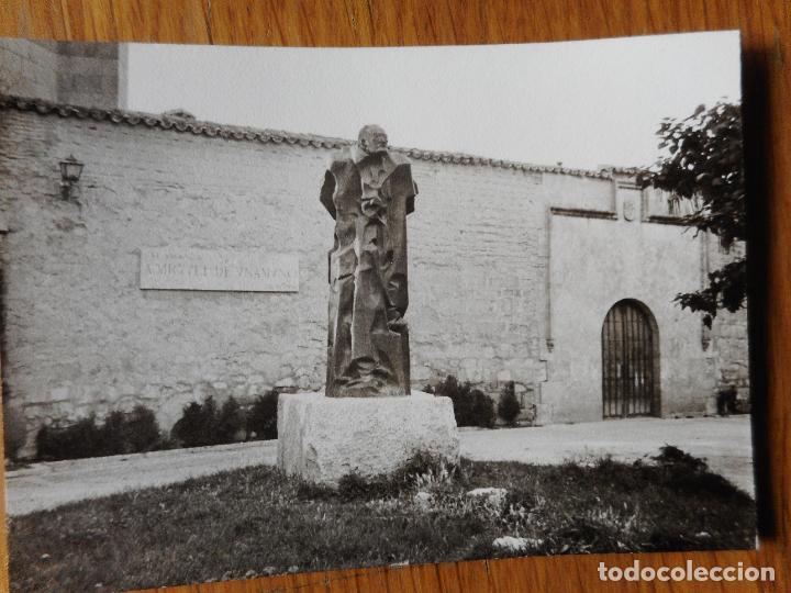Fotograf&iacute;a antigua: ANTIGUA FOTOGRAFIA SALAMANCA 1971 MONUMENTO UNAMUNO