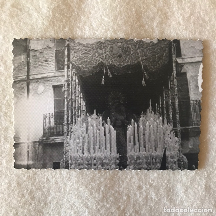 Fotografia antiga: SEMANA SANTA SEVILLA - ANTIGUA FOTOGRAF&Iacute;A VIRGEN DE LA ESPERANZA - HDAD. DE LA TRINIDAD / A&Ntilde;OS 60