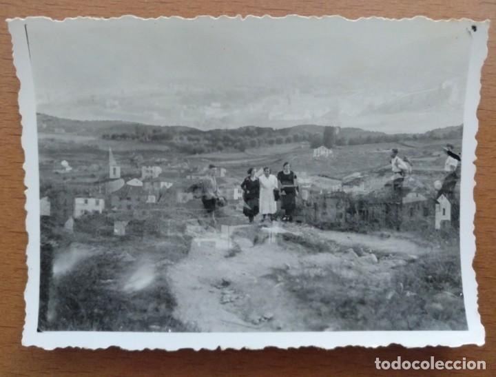 Photographie ancienne: FOTO PUEBLO ODELLO (LA CERDA&Ntilde;A) AGOSTO 1934 9 X6 CM (APROX)