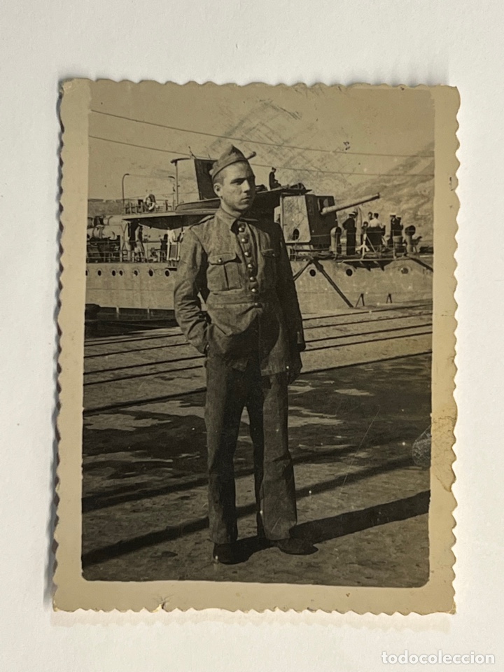 Alte Fotografie: CARTAGENA Y EL EJERCITO. Puerto.. Fragata.. zona mar&iacute;tima . Foto Medina (a.1946)