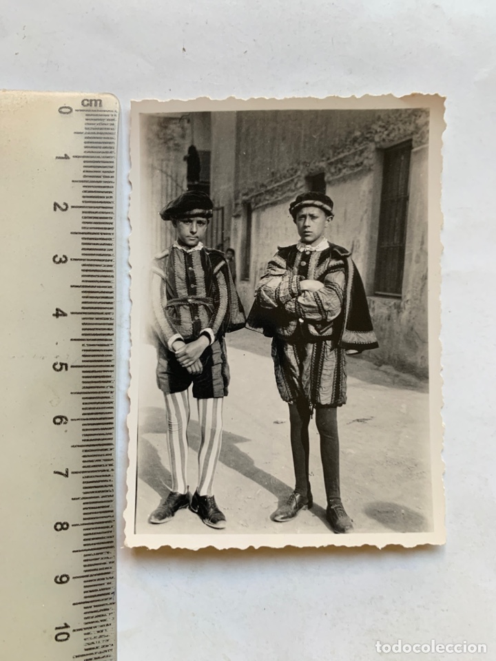 Alte Fotografie: FOTO. PAREJA DE NI&Ntilde;OS DANZANTES. LOS SEISES?. SEVILLA?. FOT&Oacute;GRAFO?.