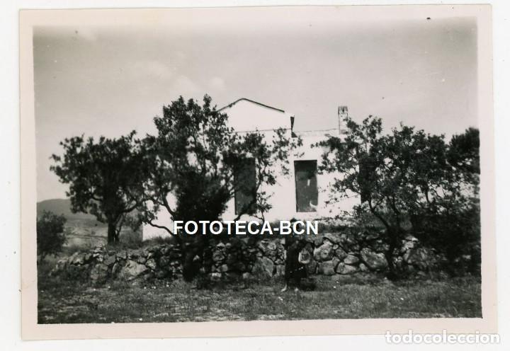 Alte Fotografie: FOTO ORIGINAL CALDETES CALDES D'ESTRAC CASA DE LA POBLACION A&Ntilde;O 1949