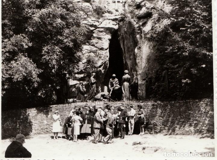 Fotografia antica: Gran lote de 15 fotograf&iacute;as. Calvario de Lourdes. Crucifixi&oacute;n de Jesucristo. A&ntilde;os 60.