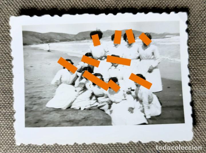 Fotografia antica: ANTIGUA FOTOGRAF&Iacute;A. Grupo de chicas. Cercan&iacute;as Alicante? FOTO A&Ntilde;OS 30/40