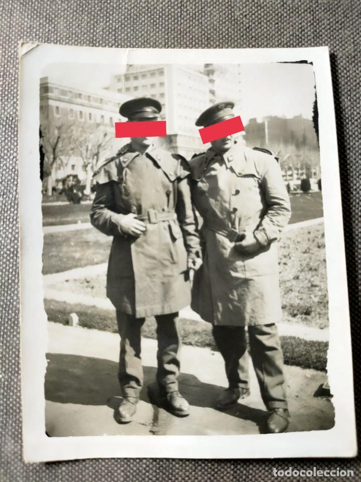 Fotograf&iacute;a antigua: Antigua fotograf&iacute;a. Militar. Militares. soldados espa&ntilde;oles. A&ntilde;os 40/50.