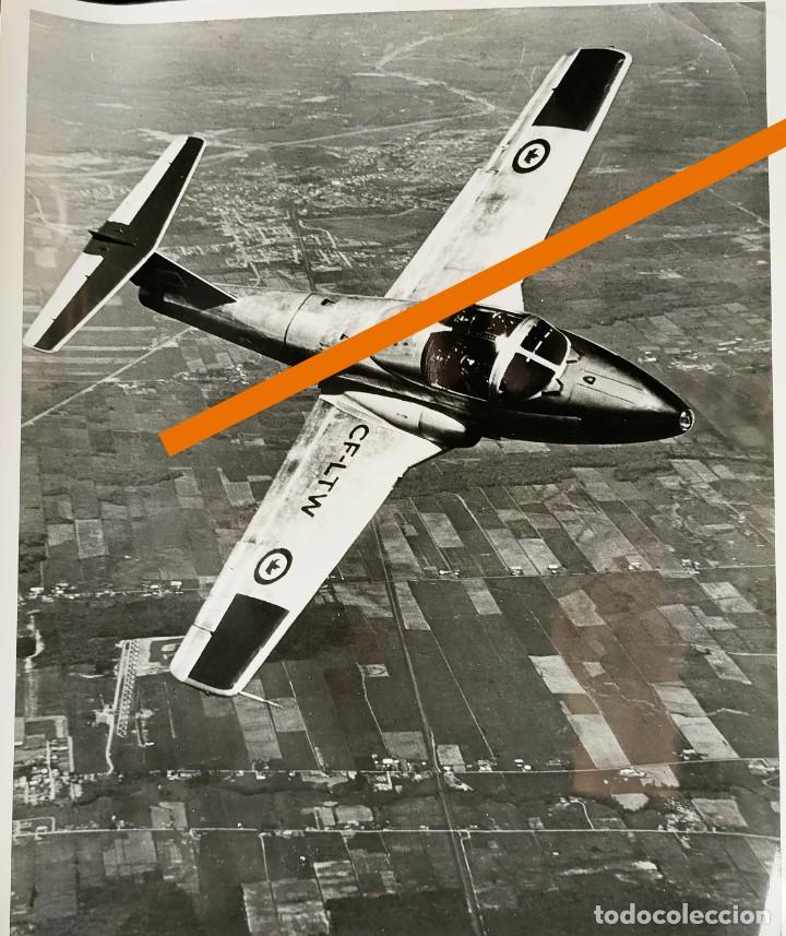 Fotografia antica: Antigua fotograf&iacute;a. Avi&oacute;n CL- 41A Tutor. A&ntilde;os 60.