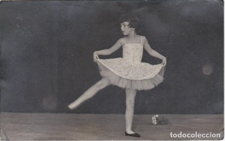 Fotograf&iacute;a antigua: Ballet - Primeros pasos - Junio 1951 - Fotograf&iacute;a - 139x88mm