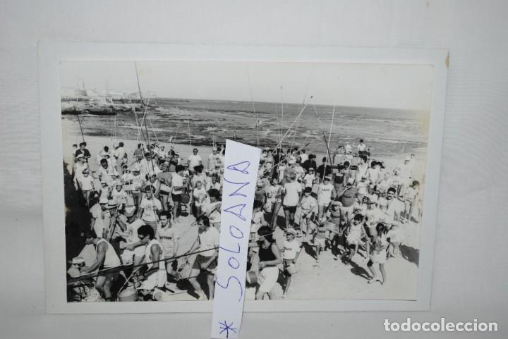 Photographie ancienne: CADIZ CONCURSO DE PESCA EN LA CALETA .