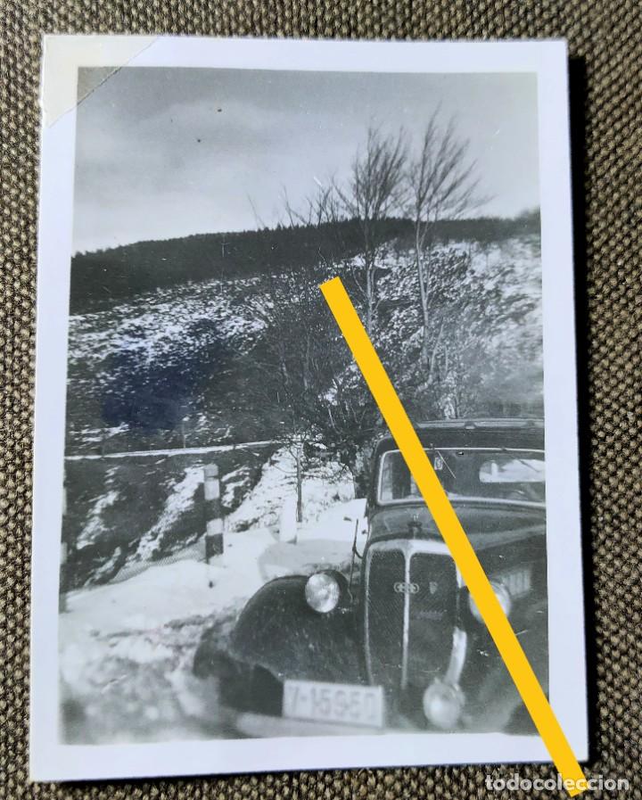 Fotografia antica: Antigua fotograf&iacute;a. En el autom&oacute;vil. A&ntilde;os 40